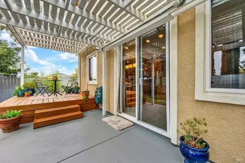 Exterior - 5827 Cabernet Dr, Vallejo, CA 94591 photo 19 of 31