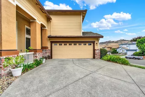 Exterior - 5827 Cabernet Dr, Vallejo, CA 94591 photo 9 of 31