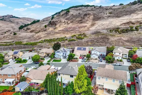 View/Area - 5827 Cabernet Dr, Vallejo, CA 94591 photo 10 of 11