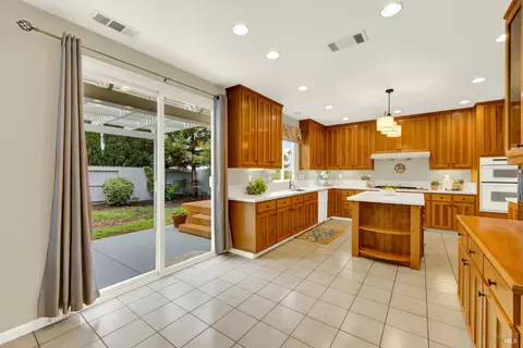 Kitchen - 5827 Cabernet Dr, Vallejo, CA 94591 photo 1 of 12