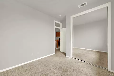 Bedroom - 5827 Cabernet Dr, Vallejo, CA 94591 photo 9 of 9