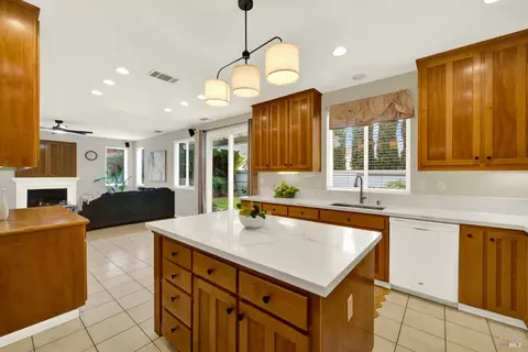 Kitchen - 5827 Cabernet Dr, Vallejo, CA 94591 photo 12 of 12