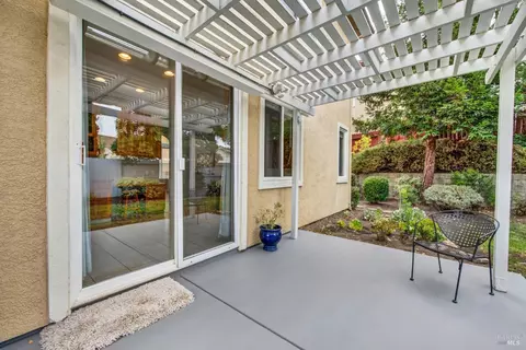 Exterior - 5827 Cabernet Dr, Vallejo, CA 94591 photo 16 of 31