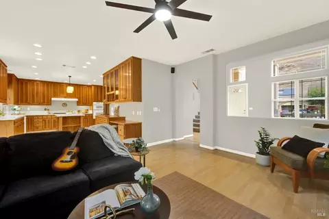 Living - 5827 Cabernet Dr, Vallejo, CA 94591 photo 1 of 2