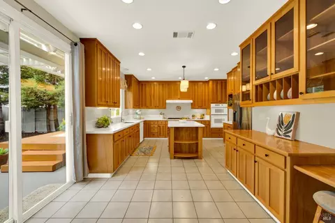 Kitchen - 5827 Cabernet Dr, Vallejo, CA 94591 photo 2 of 12