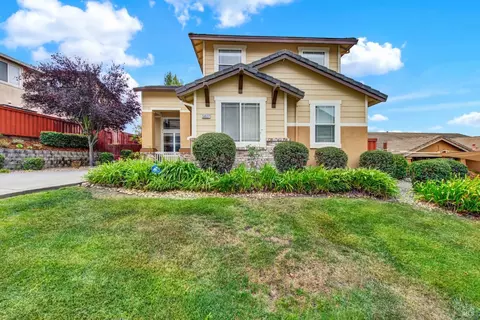 Exterior - 5827 Cabernet Dr, Vallejo, CA 94591 photo 7 of 31