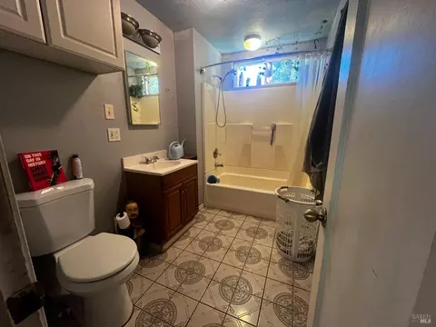 Bath - 1700 Ca-20 Hwy, Willits, CA 95490 photo 1 of 1