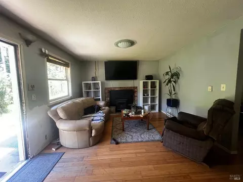 Living - 1700 Ca-20 Hwy, Willits, CA 95490 photo 1 of 1