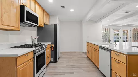 Kitchen - 700 E A St, Dixon, CA 95620 photo 3 of 4