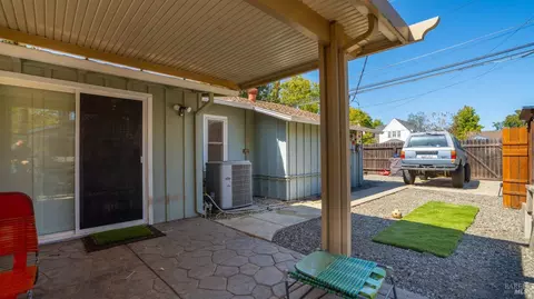 Exterior - 700 E A St, Dixon, CA 95620 photo 14 of 18