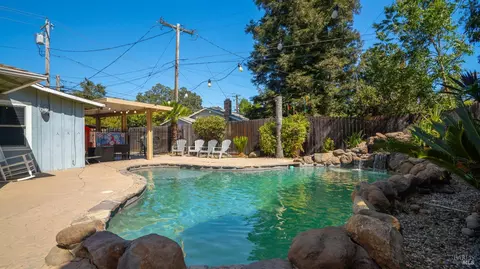 Exterior - 700 E A St, Dixon, CA 95620 photo 11 of 18