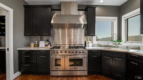 Kitchen - 255 Richards Blvd, Sonoma, CA 95476 photo 3 of 5
