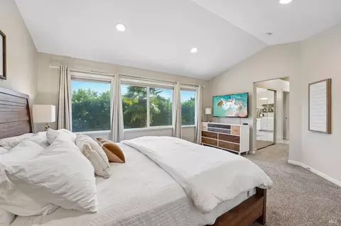 Bedroom - 316 Dominic Ct, Windsor, CA 95492 photo 2 of 6
