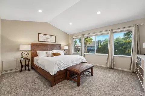 Bedroom - 316 Dominic Ct, Windsor, CA 95492 photo 1 of 6