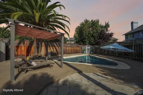 Exterior - 316 Dominic Ct, Windsor, CA 95492 photo 7 of 9