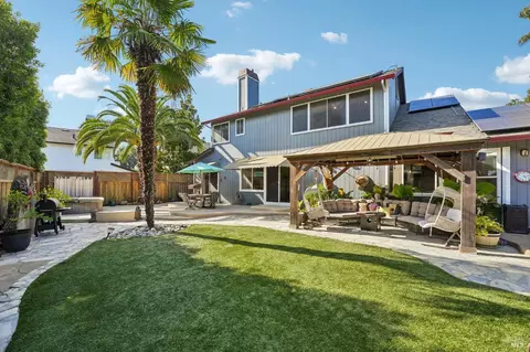 Exterior - 316 Dominic Ct, Windsor, CA 95492 photo 3 of 9