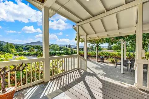 Exterior - 1597 Estee Ave, Napa, CA 94558 photo 2 of 15