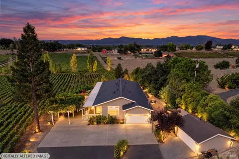 Exterior - 1597 Estee Ave, Napa, CA 94558 photo 13 of 15