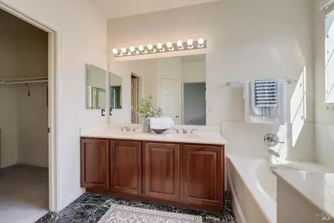Bath - 5144 Blue Ct, Fairfield, CA 94534 photo 2 of 3