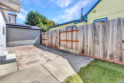Exterior - 2328 Napa St, Vallejo, CA 94590 photo 15 of 20