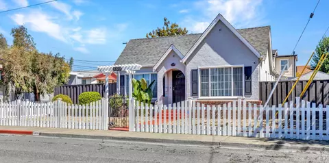Exterior - 2328 Napa St, Vallejo, CA 94590 photo 5 of 20