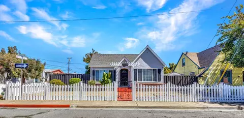 Exterior - 2328 Napa St, Vallejo, CA 94590 photo 2 of 20