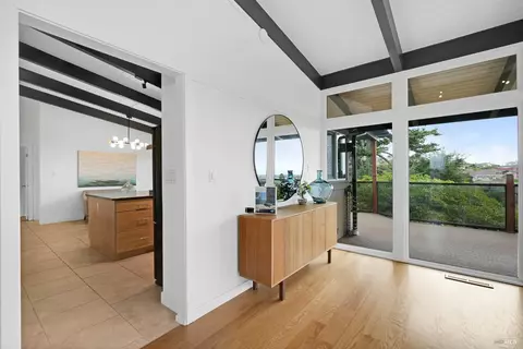 Entry Way - 1693 View Dr, San Leandro, CA 94577 photo 1 of 3