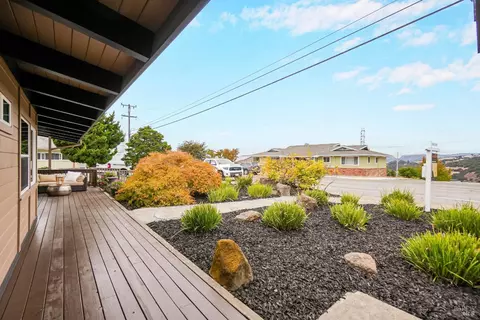 Exterior - 1693 View Dr, San Leandro, CA 94577 photo 23 of 23