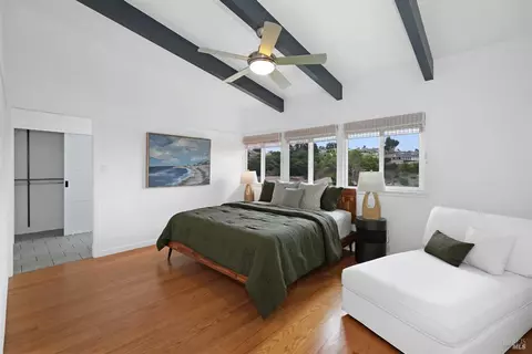 Bedroom - 1693 View Dr, San Leandro, CA 94577 photo 1 of 5