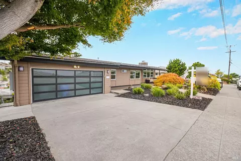 Exterior - 1693 View Dr, San Leandro, CA 94577 photo 20 of 23