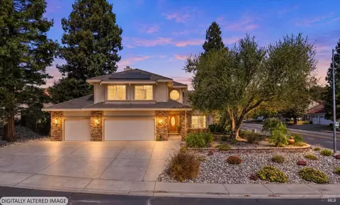 400 Rollingwood Ct, Vacaville, CA 95688