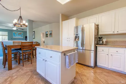 Kitchen - 740 Alexander Dr, Dixon, CA 95620 photo 4 of 5