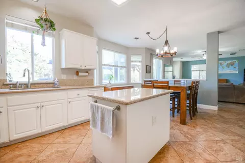 Kitchen - 740 Alexander Dr, Dixon, CA 95620 photo 3 of 5