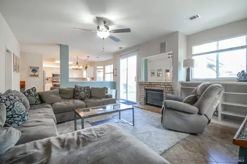 Living - 740 Alexander Dr, Dixon, CA 95620 photo 2 of 2