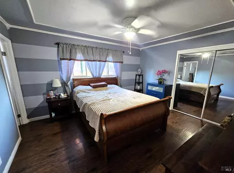 Bedroom - 2461 Oceanic Dr, Fairfield, CA 94533 photo 1 of 3