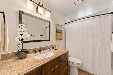 Bath - 600 4th St, Napa, CA 94559 photo 1 of 3