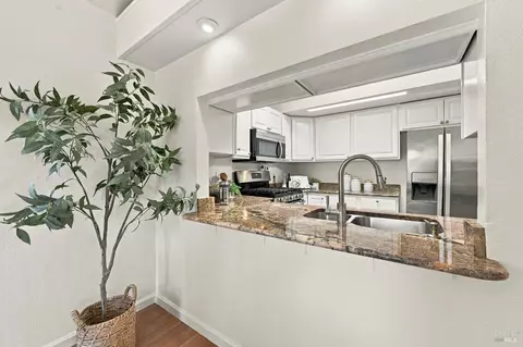 Kitchen - 600 4th St, Napa, CA 94559 photo 2 of 5