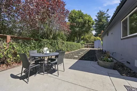 Exterior - 600 4th St, Napa, CA 94559 photo 7 of 14