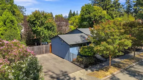 Exterior - 600 4th St, Napa, CA 94559 photo 13 of 14