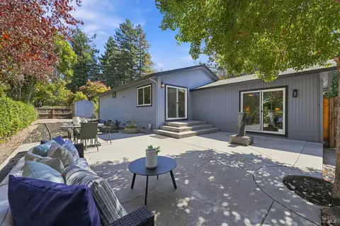 Exterior - 600 4th St, Napa, CA 94559 photo 1 of 14