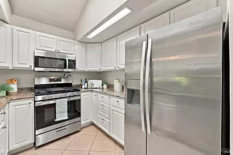 Kitchen - 600 4th St, Napa, CA 94559 photo 4 of 5