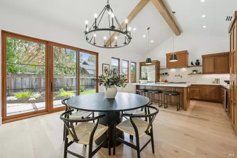 Dining - 660 Oak Ln, Sonoma, CA 95476 photo 3 of 4