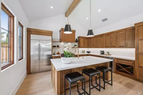 Kitchen - 660 Oak Ln, Sonoma, CA 95476 photo 2 of 5