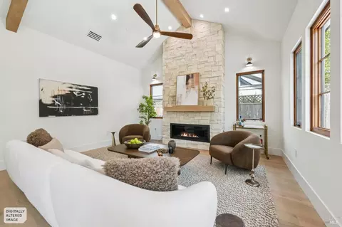 Living - 660 Oak Ln, Sonoma, CA 95476 photo 4 of 6