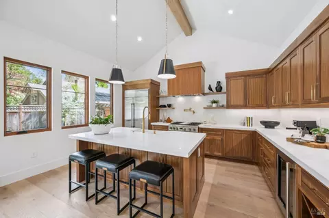 Kitchen - 660 Oak Ln, Sonoma, CA 95476 photo 1 of 5
