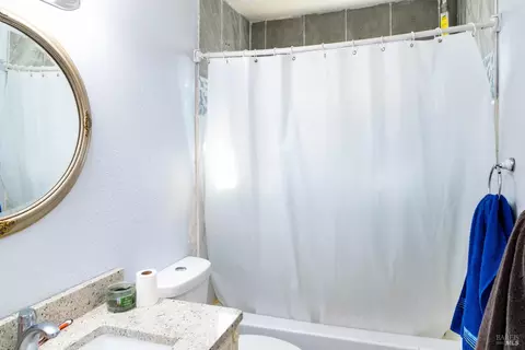 Bath - 32 Boxelder Ct, Napa, CA 94558 photo 12 of 18