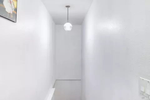 Entry Way - 32 Boxelder Ct, Napa, CA 94558 photo 8 of 9