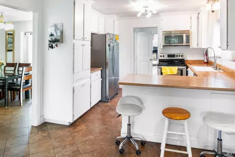 Kitchen - 32 Boxelder Ct, Napa, CA 94558 photo 1 of 9