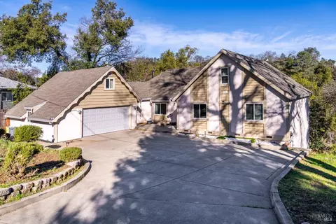 Exterior - 32 Boxelder Ct, Napa, CA 94558 photo 1 of 2