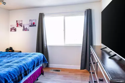 Bedroom - 32 Boxelder Ct, Napa, CA 94558 photo 5 of 16